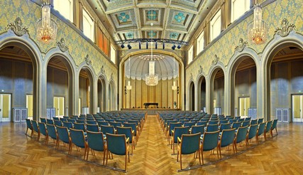 3_28P_Traugott_Rossini-Saal-KG.jpg